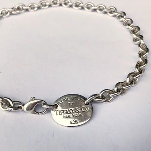 Return to Tiffany Oval Tag Necklace